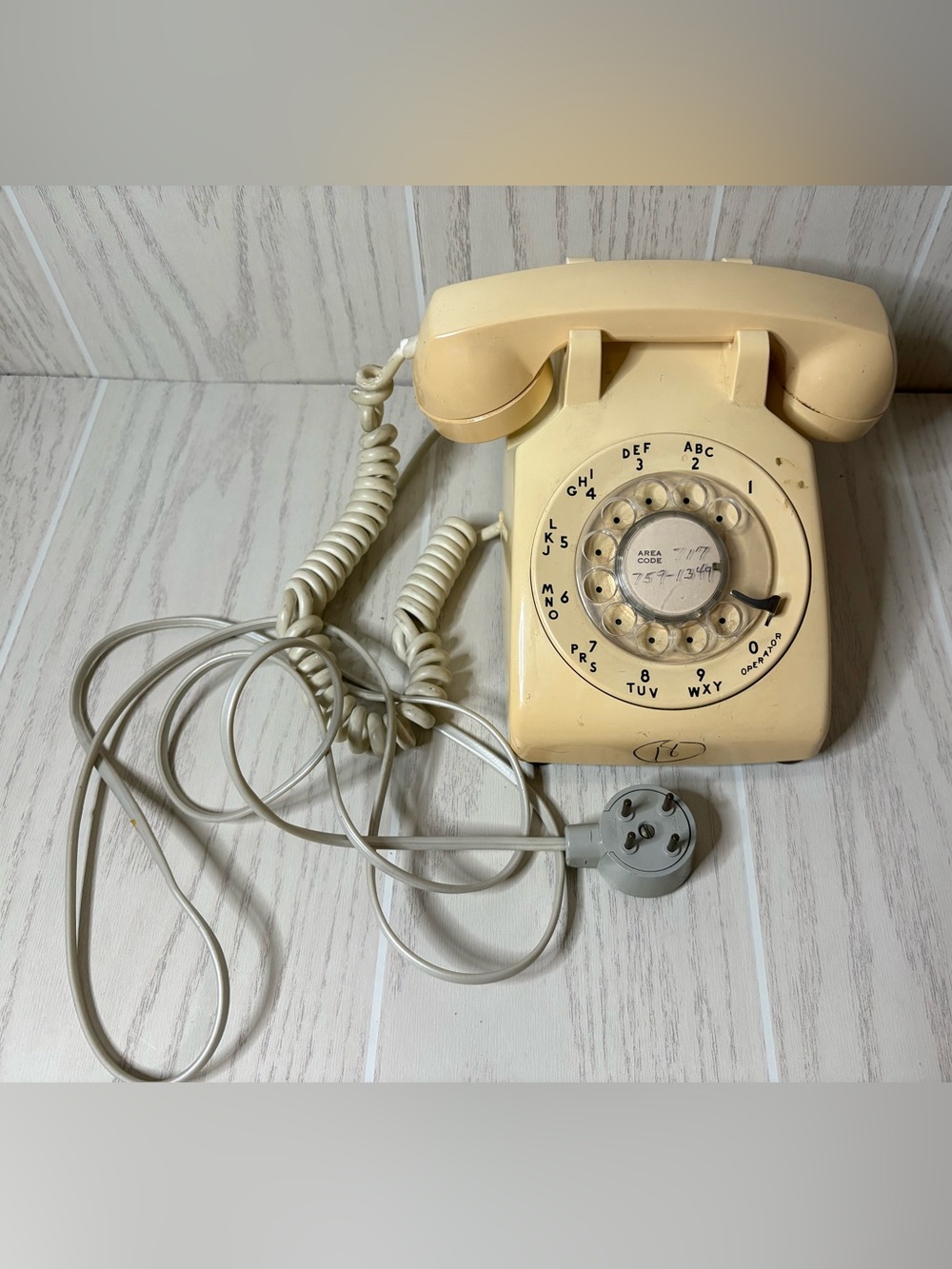 Vintage MCM 60s 70s ITT Rotary Dial Telephone Beige Desk Phone With Cords
